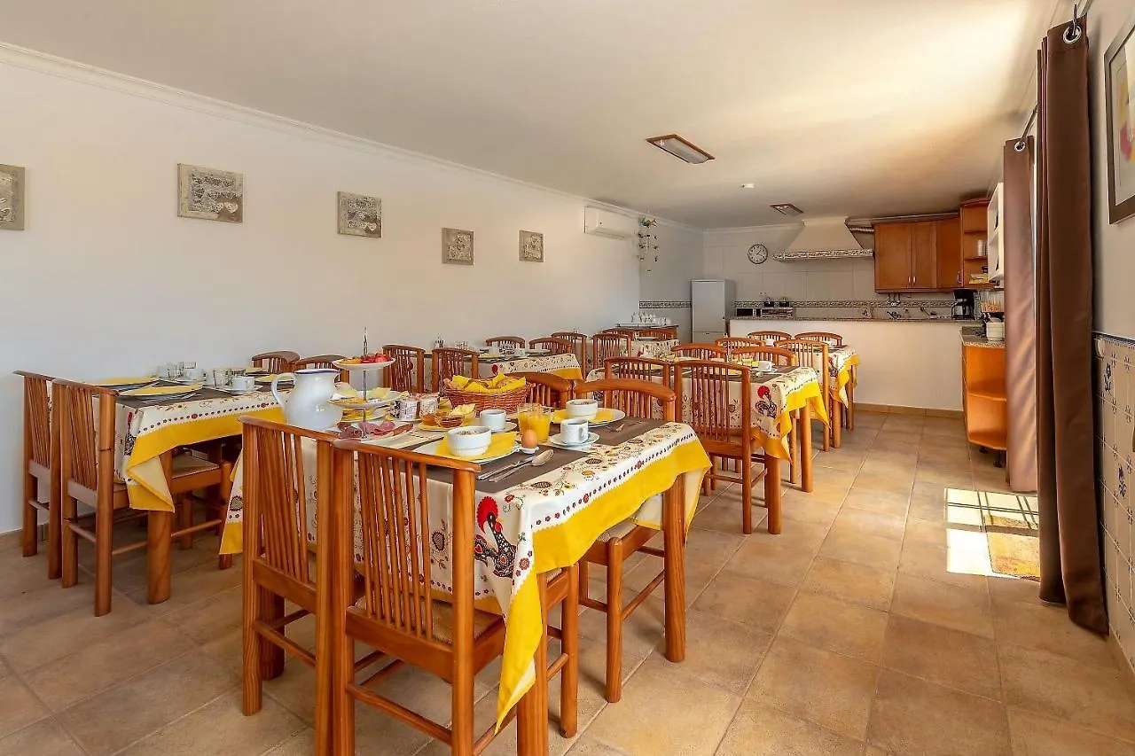 Casa Dos Ninos Bed and Breakfast São Bartolomeu de Messines 3*,