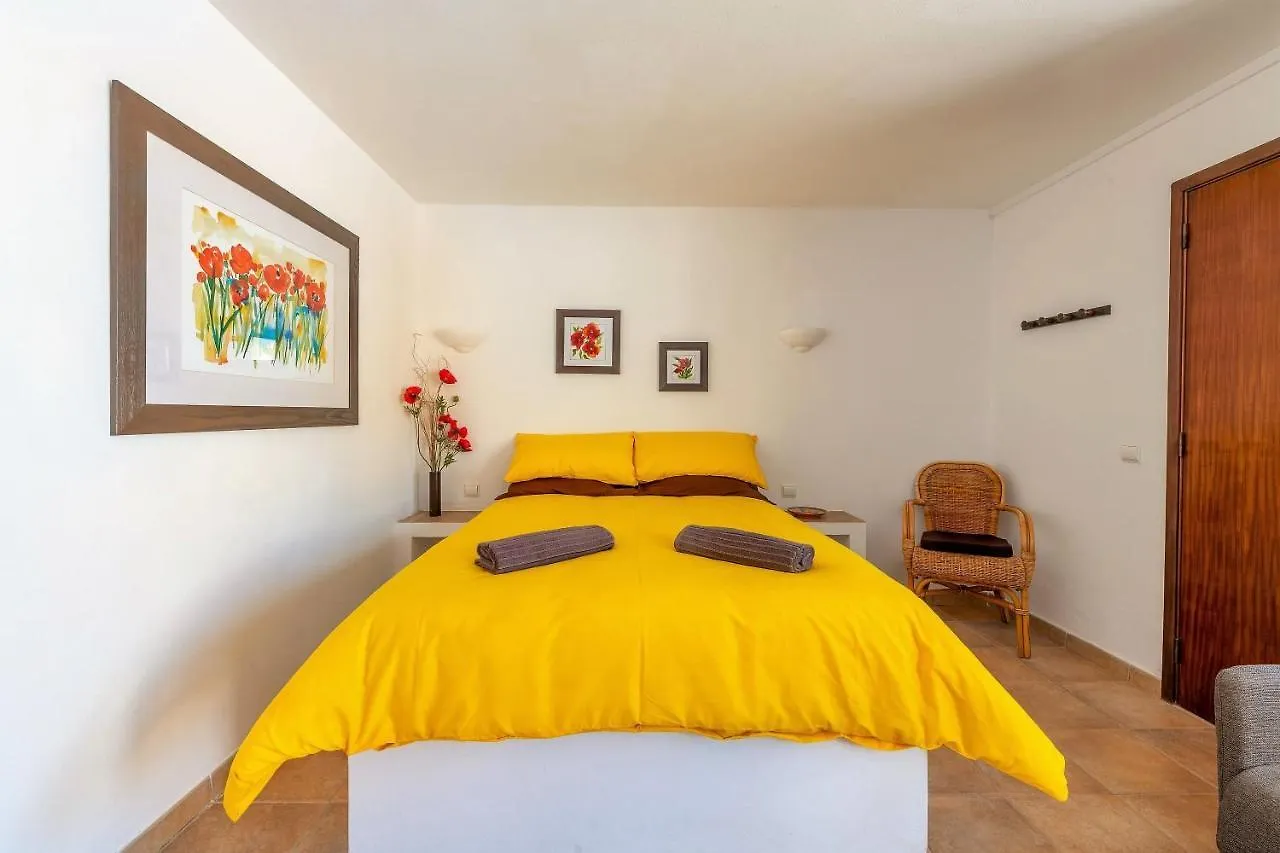 Bed & Breakfast Casa Dos Ninos Bed and Breakfast São Bartolomeu de Messines