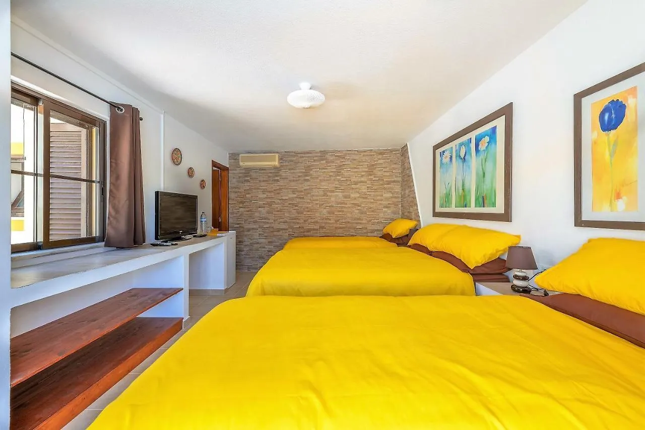 Bed & Breakfast Casa Dos Ninos Bed and Breakfast São Bartolomeu de Messines