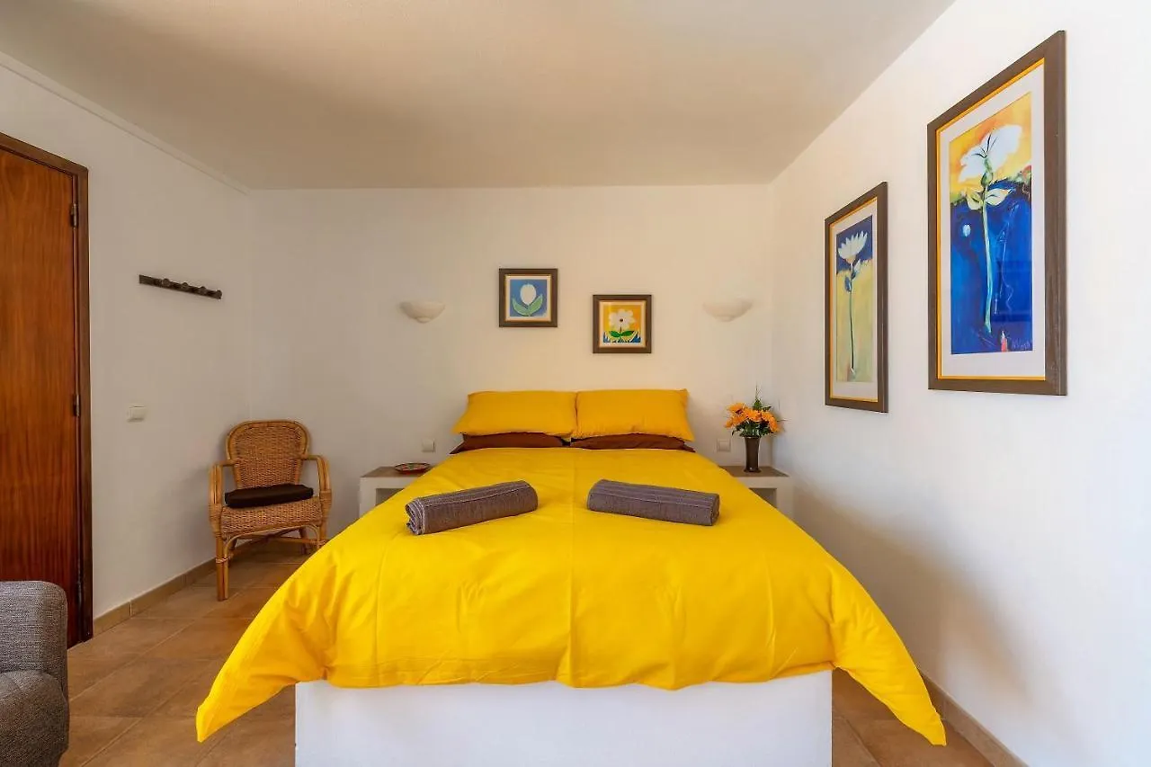 Casa Dos Ninos Bed & Breakfast Sao Bartolomeu de Messines